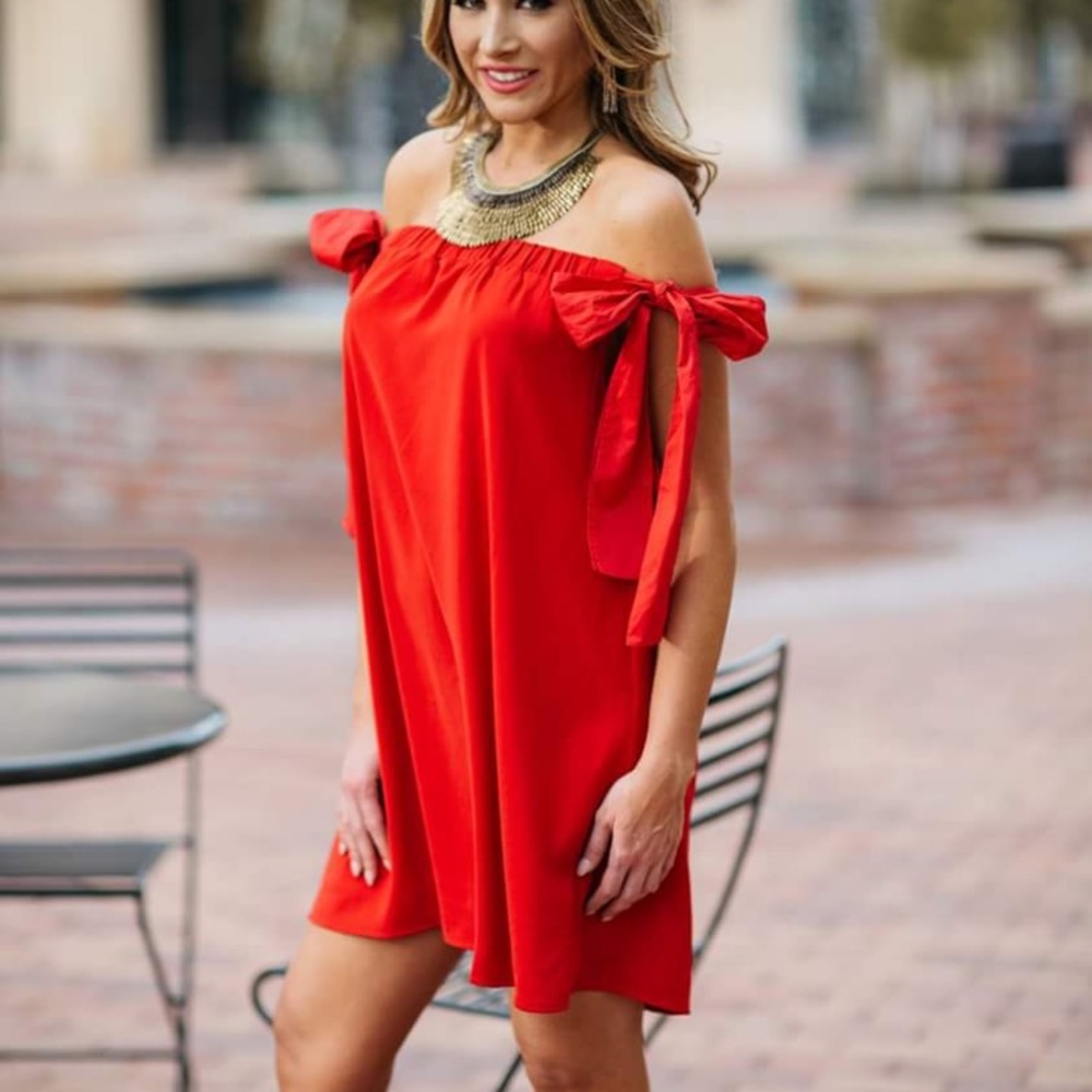 Gorgeous off the shoulder tie boutique dress!